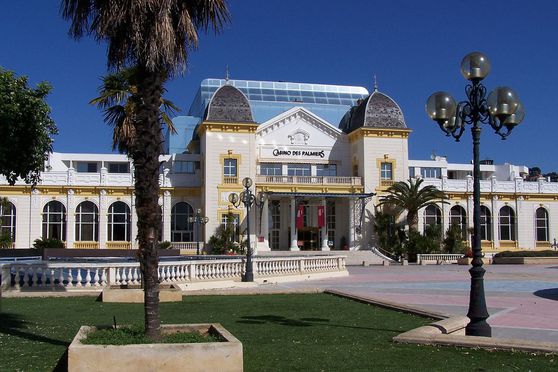 Façade