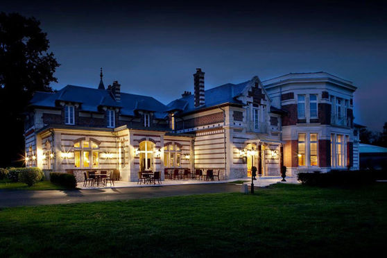 Façade de nuit