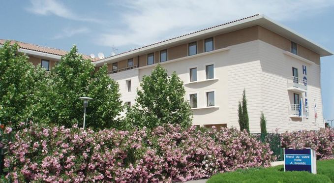 Façade