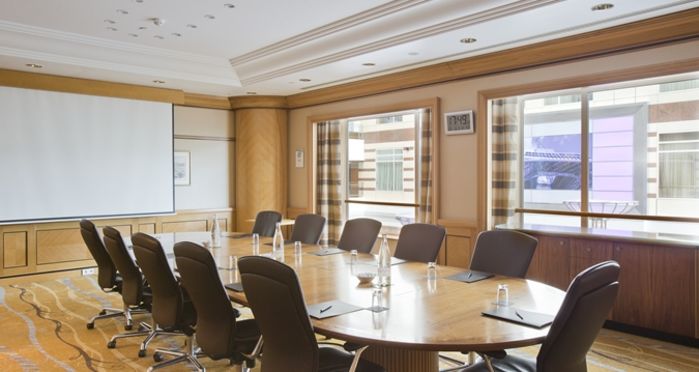 Salle de séminaire, boardroom