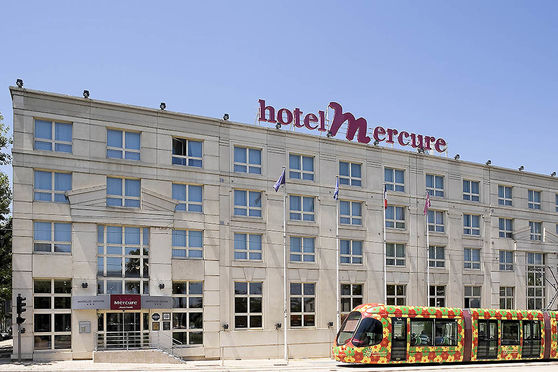 Façade