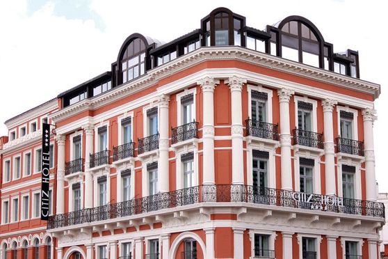 Façade