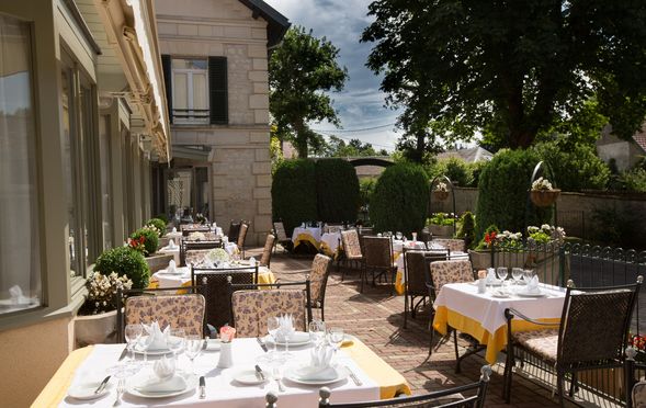 LA TERRASSE D'ETE