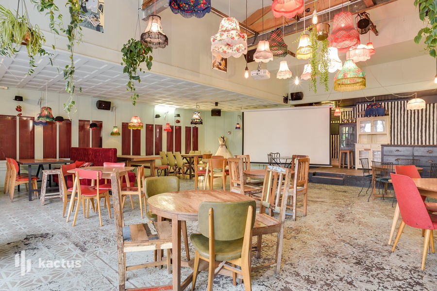 Bar à Bulles 4 Bis Cité Véron 75018 Paris Le Bar à Bulles - Tarifs en ligne Séminaire & Soirée