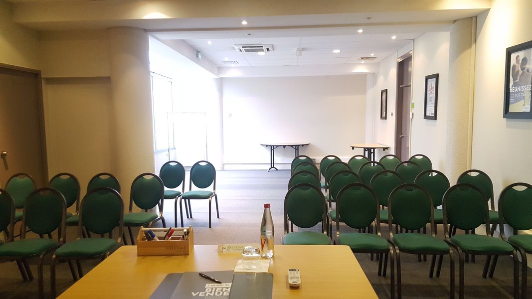 Campanile Saint Quentin En Yvelines Séminaire Soirée - 