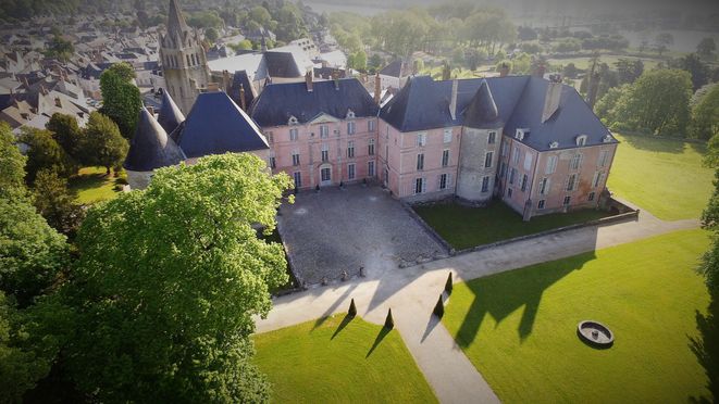 Château de Meung sur Loire côté XVIIIe
