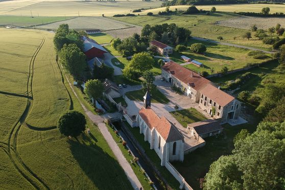 Vue d ensemble de la Ferme du Prieuré