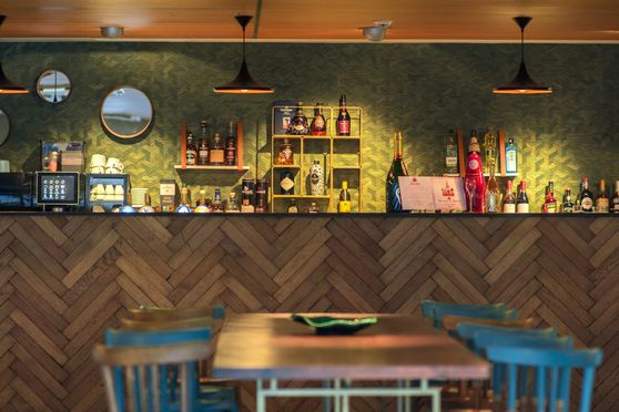 le bar du café