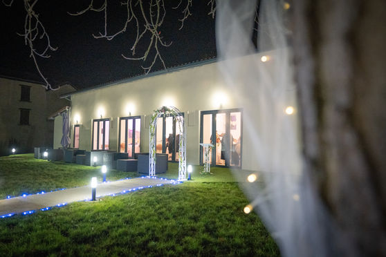 Extérieur de nuit