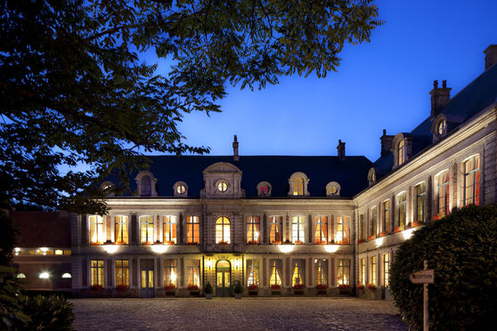 LE CHATEAU****