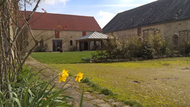 Votre espace extérieur, pelouse, terrasse, à votre arrivée