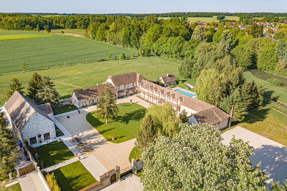 Domaine de la Thibaudière vu du ciel par Clapinstant