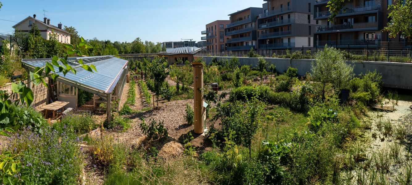 7 Rue Des Etangs Gobert 78000 Versailles