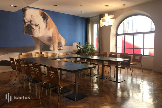 Configuration en U - Hôtel de la Presse