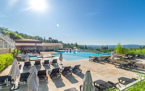Piscine extérieur