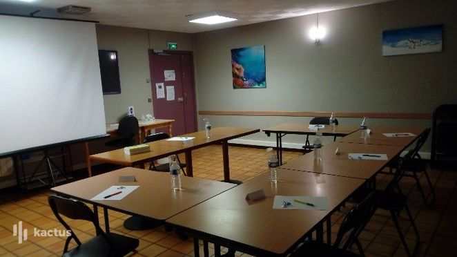 SALLE SEMINAIRE