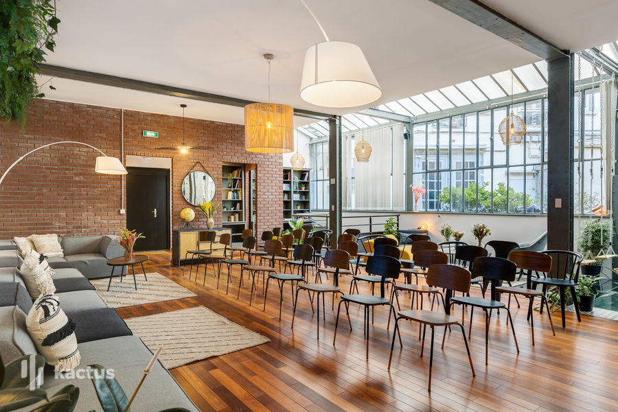 49 Rue De La Fontaine Au Roi 75011 Paris Loft Atypique Sous Verrière - Séminaire & Soirée